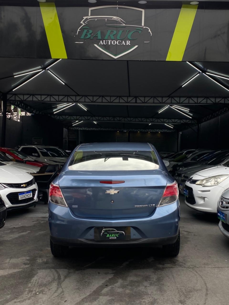 Chevrolet Prisma 2014 traseira sedan
