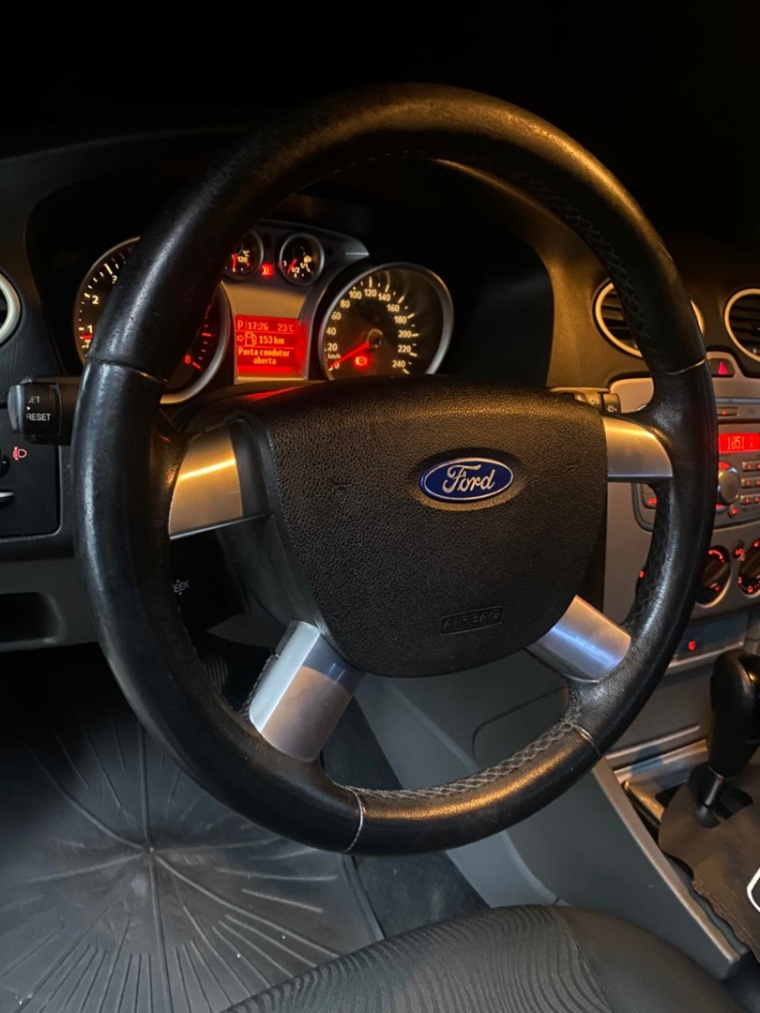 Volante Ford Focus 2013 direção