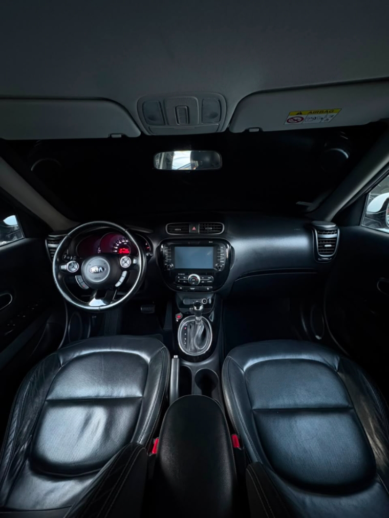 Interior Kia Soul EX 2015 painel multimídia