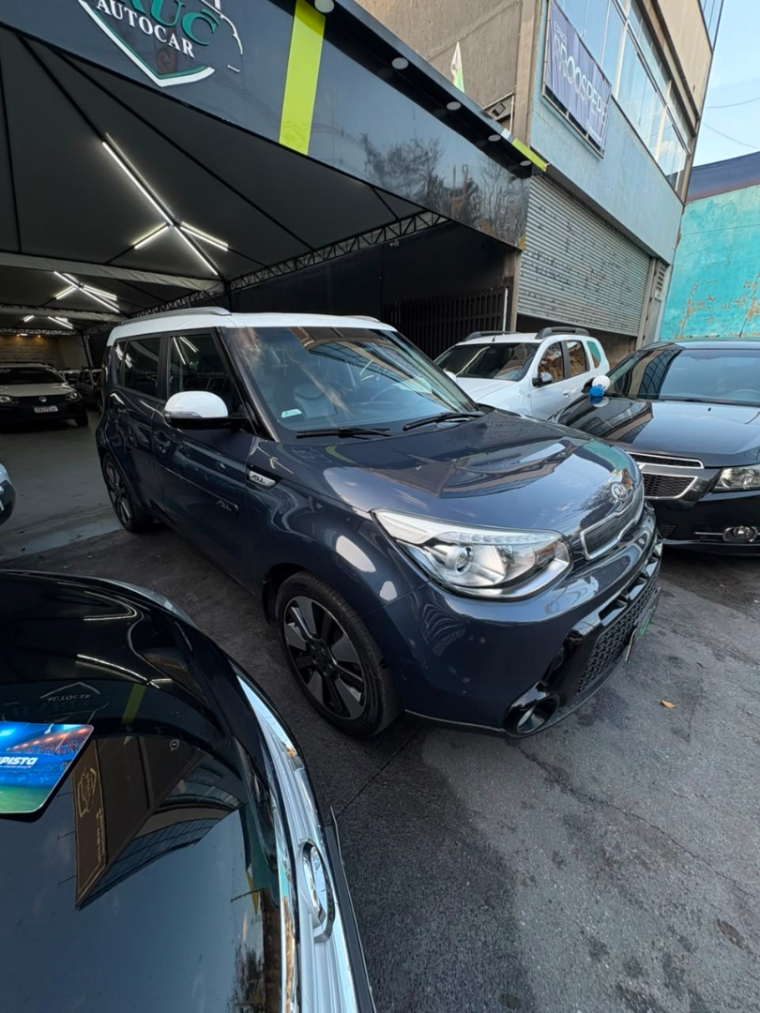 Kia Soul 2015 automático lateral completa