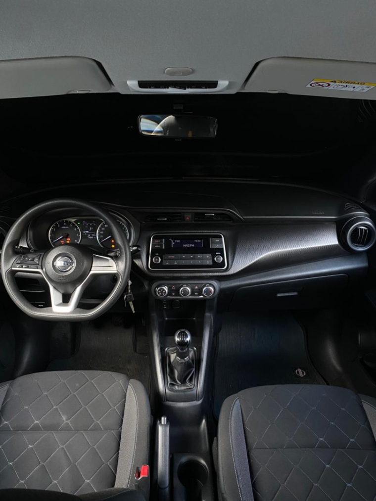 Interior Nissan Kicks 2019 painel