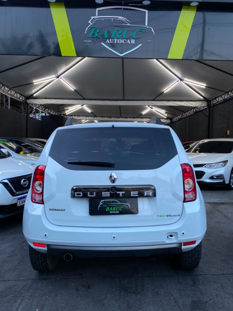 Renault Duster 2014 traseira suv