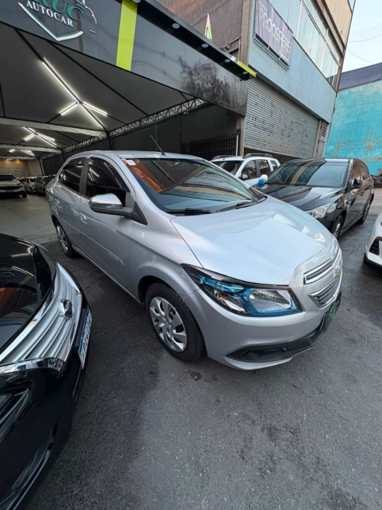 Chevrolet Prisma 1.4 Flex 2016 lateral completa