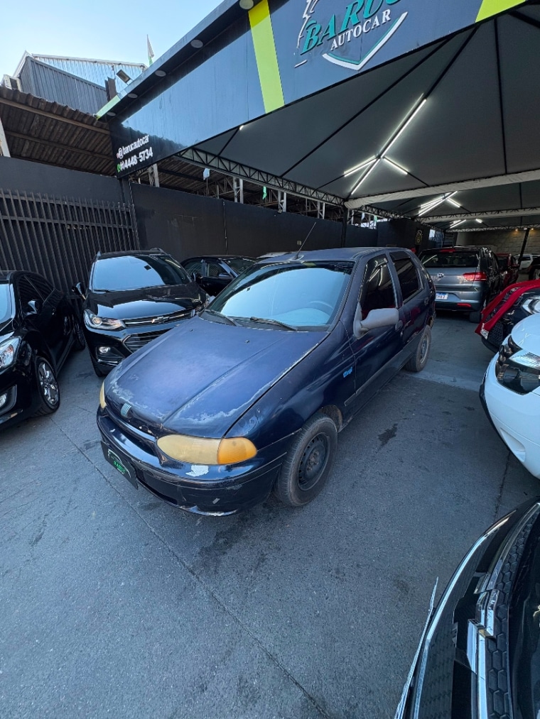 Fiat Palio 1.0 gasolina 1997 lateral completa