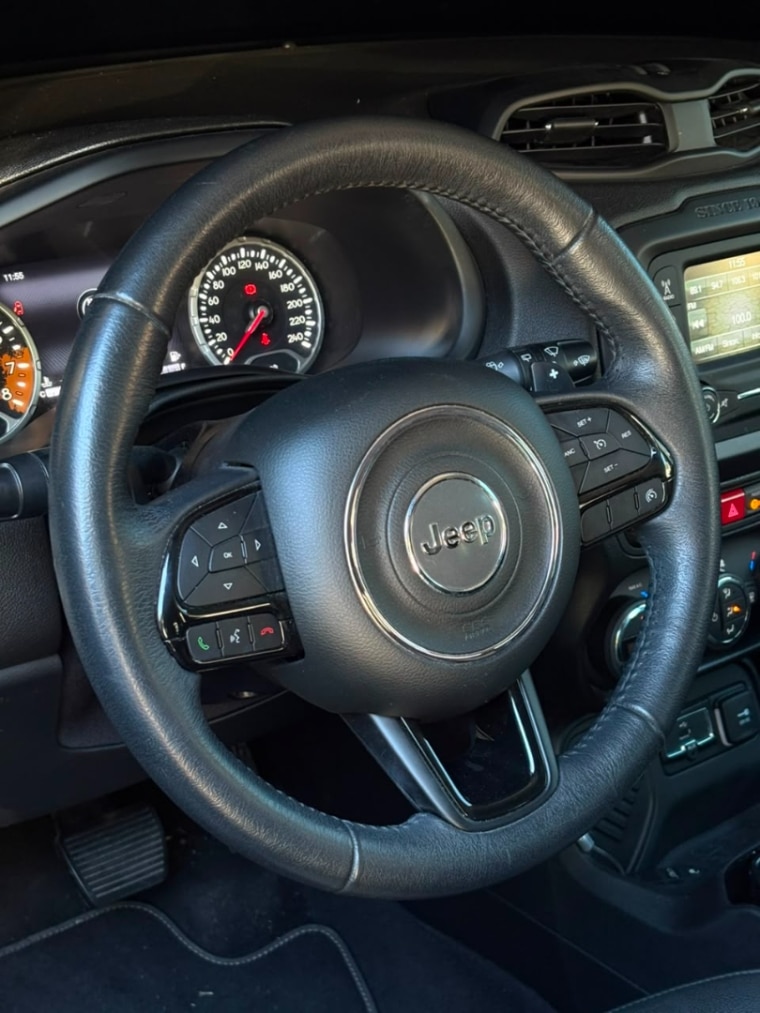 Volante Jeep Renegade 2018 câmbio automático
