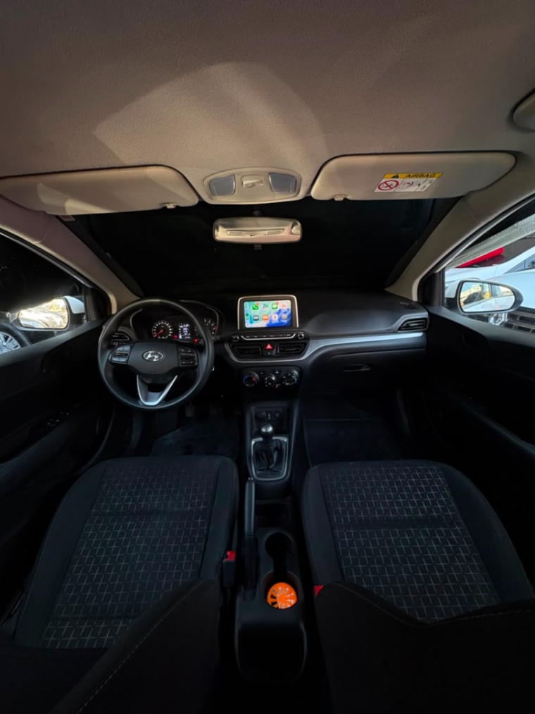 Interior Hyundai HB20 Comfort 2025 painel