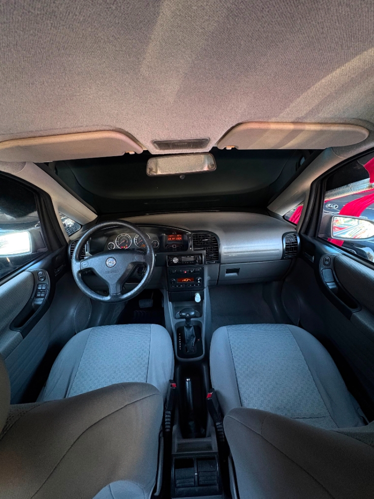 Interior Chevrolet Zafira Expression 2010 painel