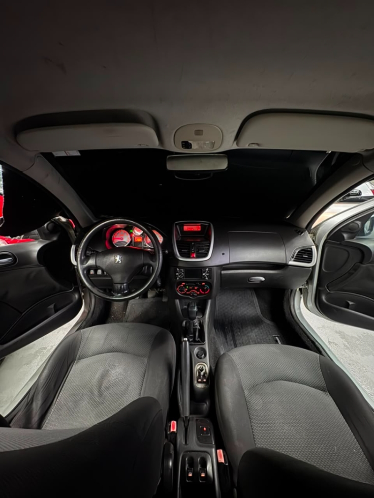 Interior Peugeot 207 XR Sport 2013 painel