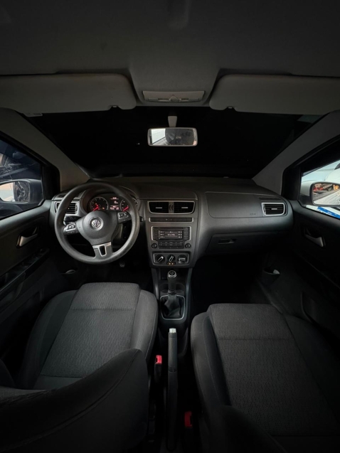 Interior Volkswagen Fox 1.0 2014 painel
