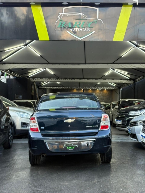 Chevrolet Cobalt LTZ 2014 traseira sedan
