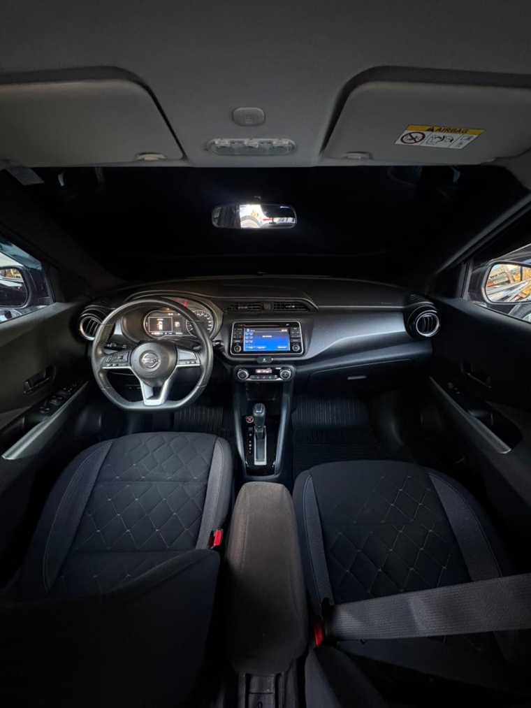 Interior Nissan Kicks SV 2017 painel