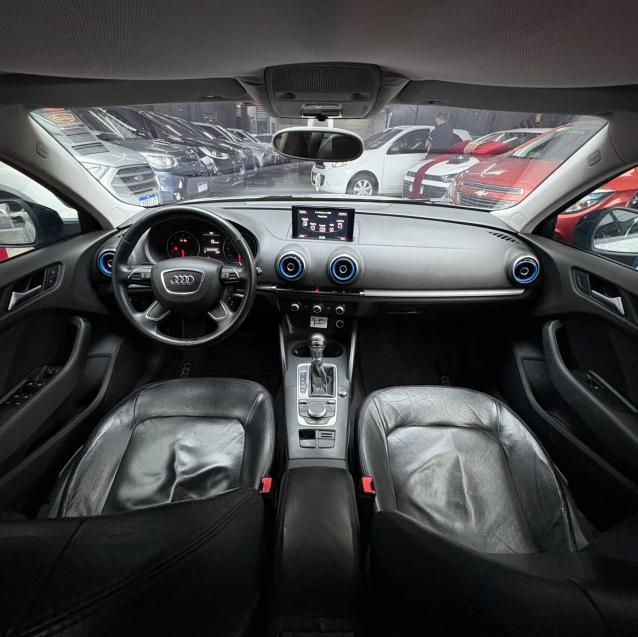 Interior do Audi A3 Sportback 2014 painel